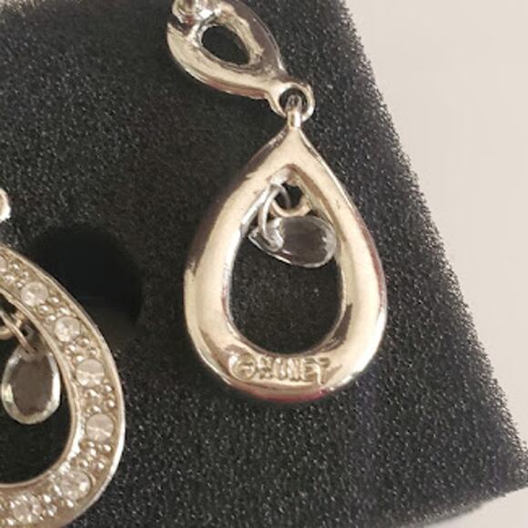 Monet Silver Tone Pave Crystal Dangle Earrings Tear Drop‎ - Picture 3 of 5